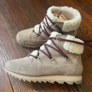 Sorel Cream and White Winter Boots with Plush Lining